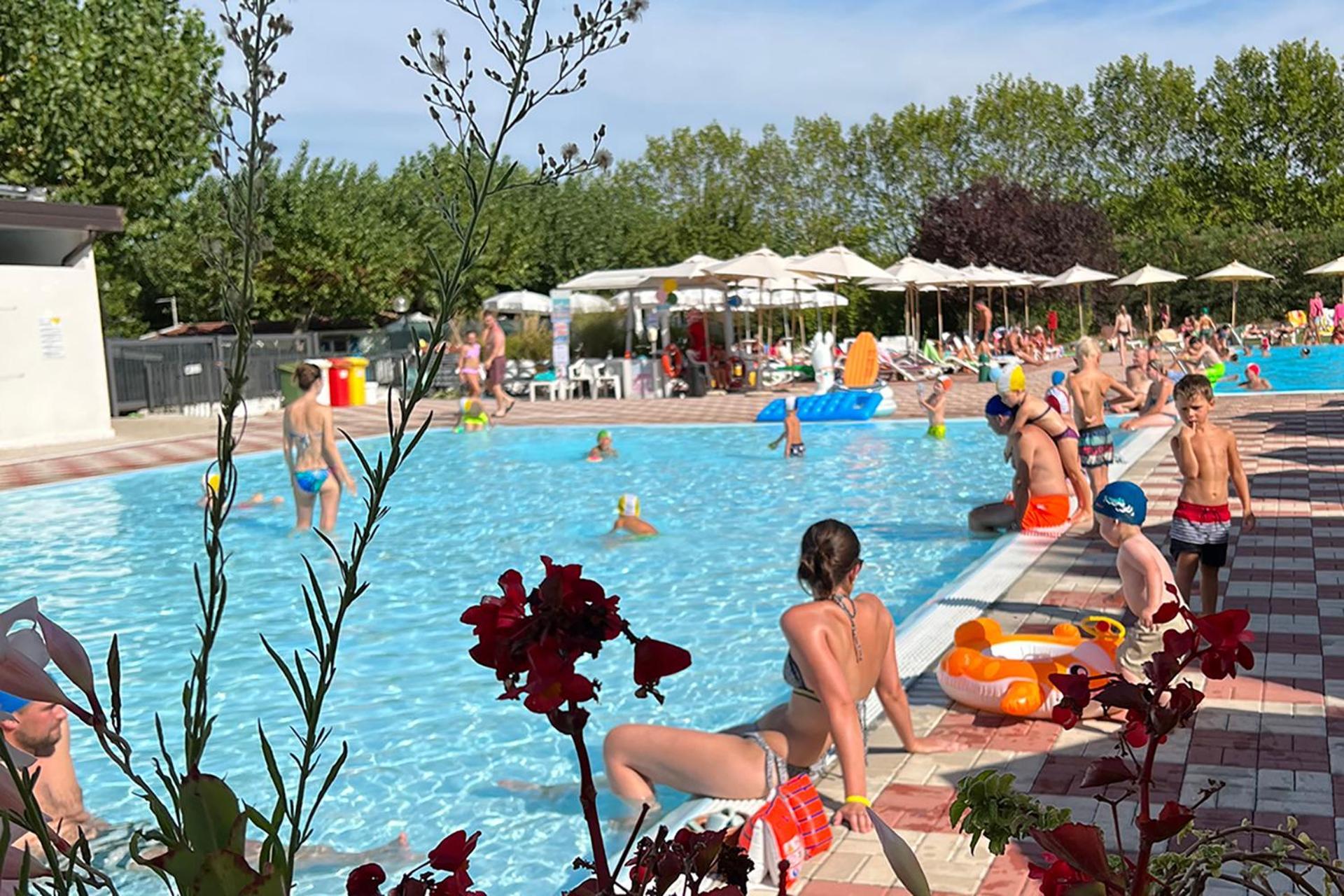 San Benedetto Camping Relais 佩斯基耶拉德加达 外观 照片